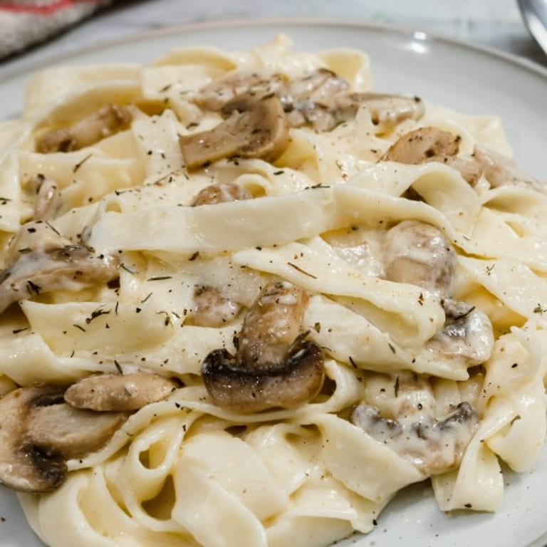 Delicious Fettuccine Alfredo and More Italian Classics